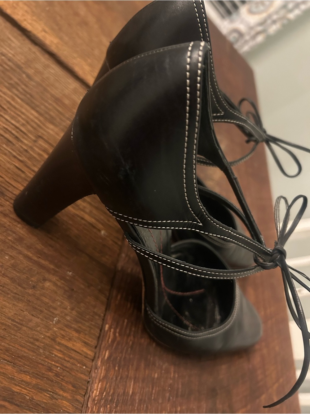 Kate Spade Vintage-Style New York heels -classic black leather pump - Picture 10 of 13